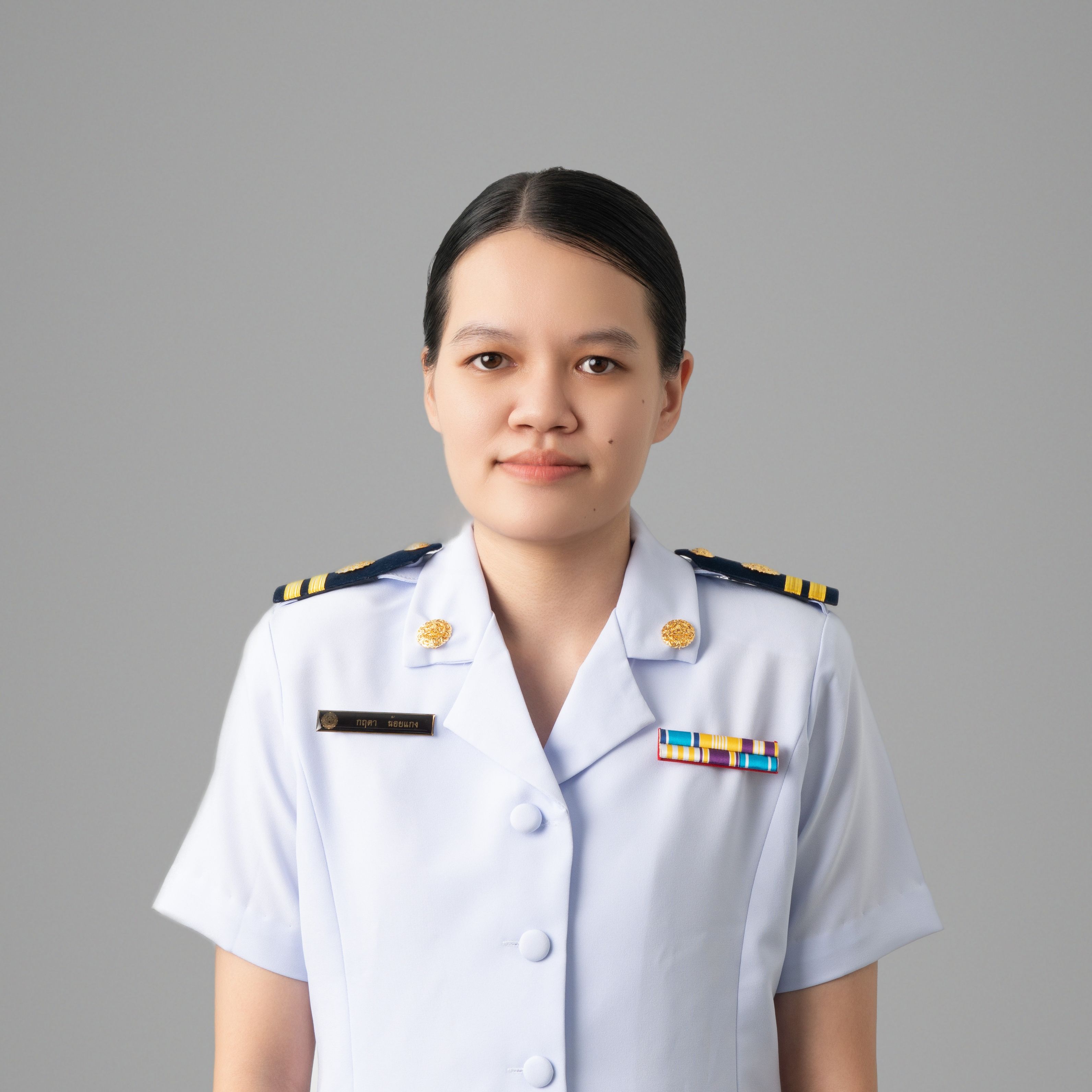 กฤตา น้อยแกง